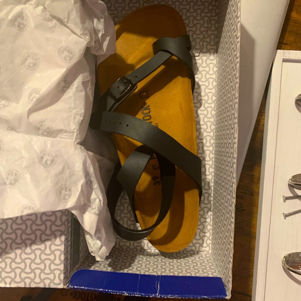 NIB Birkenstock sandals